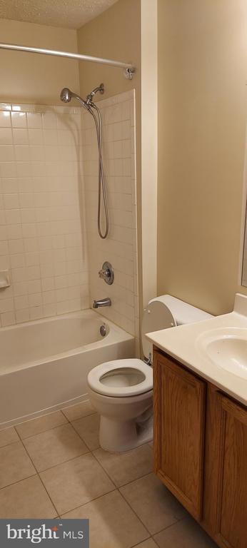 Building Photo - 8089 Brookstone Ct