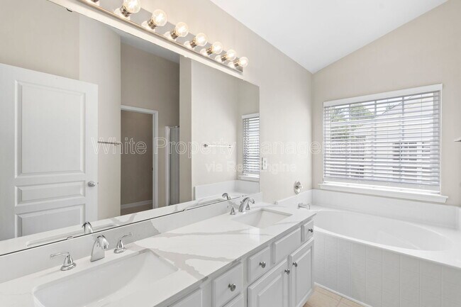 Building Photo - 1141 Hammond Dr