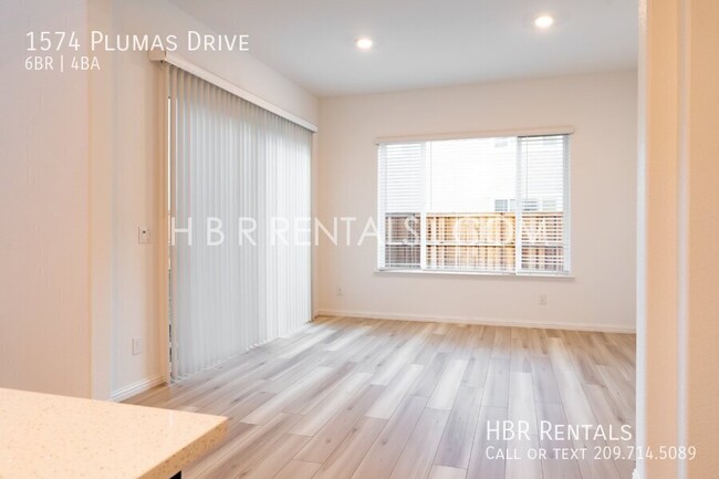 Building Photo - 1574 Plumas Dr