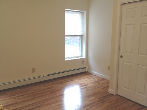 Building Photo - 118 Berkshire St