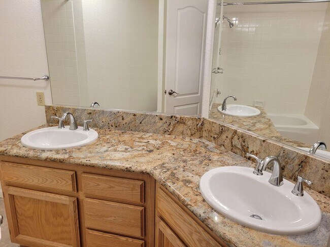 Building Photo - NICE TWO STORY ROCKLIN HOME WITH LARGE BONUS ROOM UPSTAIRS NEXT TO TWIN OAKS PARK & SCHOOLS!