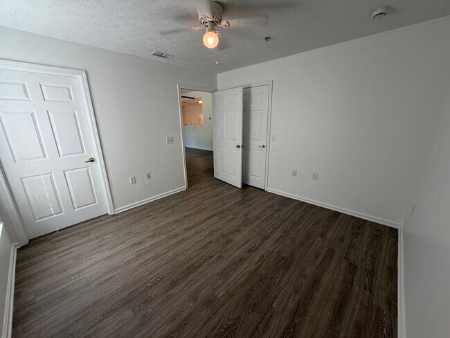 Building Photo - 9119 Laird St