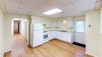 Building Photo - 328 Genesee St
