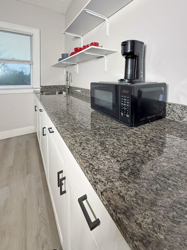 Building Photo - Calvert Duplex (The Shirley)