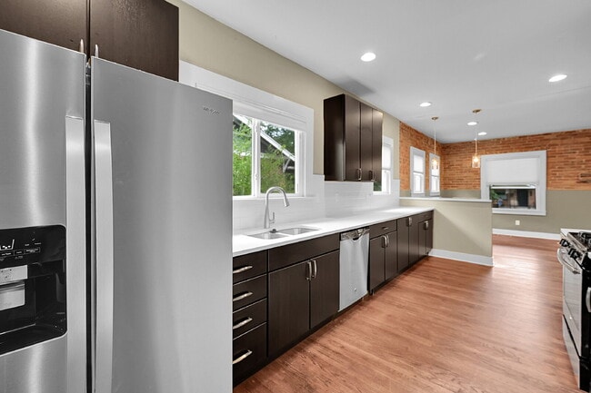 Building Photo - $3,500.00- Charming and Updated 4 bed, 3 bath Home in West Highland Denver!