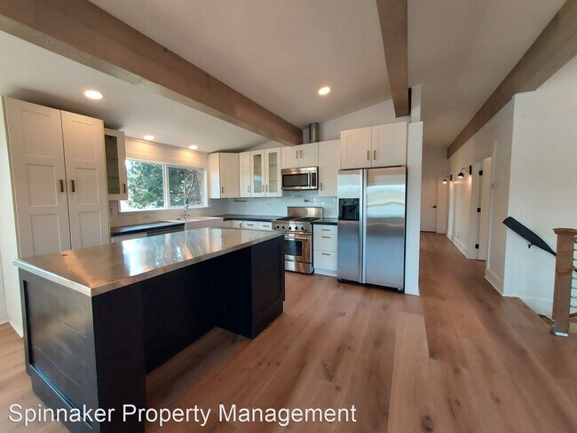 Building Photo - 3 br, 3 bath House - 10311 Interlaaken Dri...