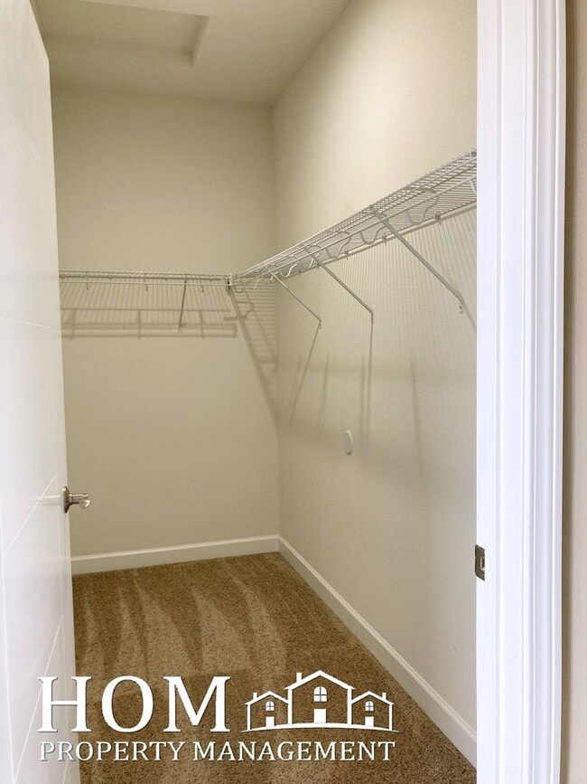 Building Photo - 3021 Bluestem Trl