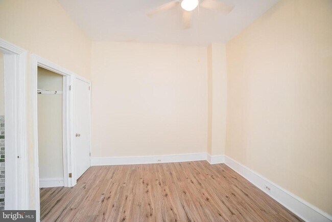 Building Photo - 2427 E Allegheny Ave