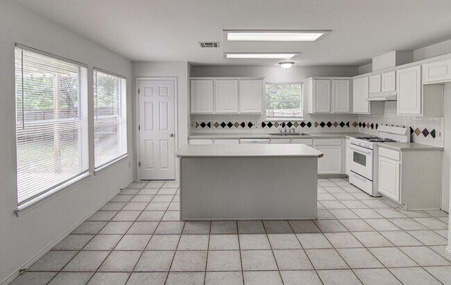 Building Photo - 4300 Companeros Way
