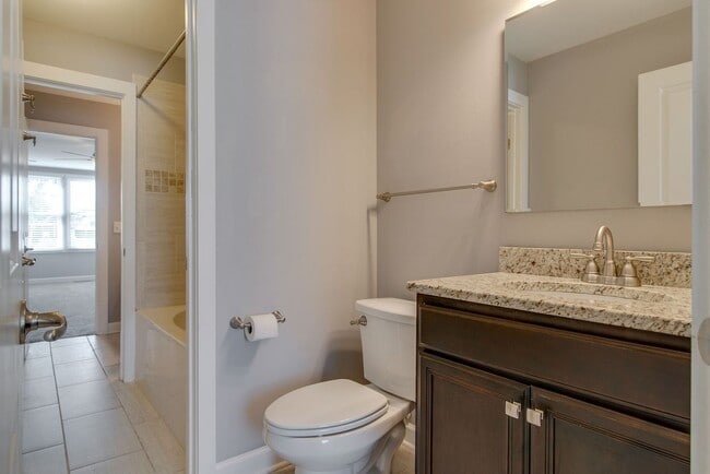 Building Photo - 3 bed 2.5 bath in Germantown, 1 Car Garage, Fenced Yard