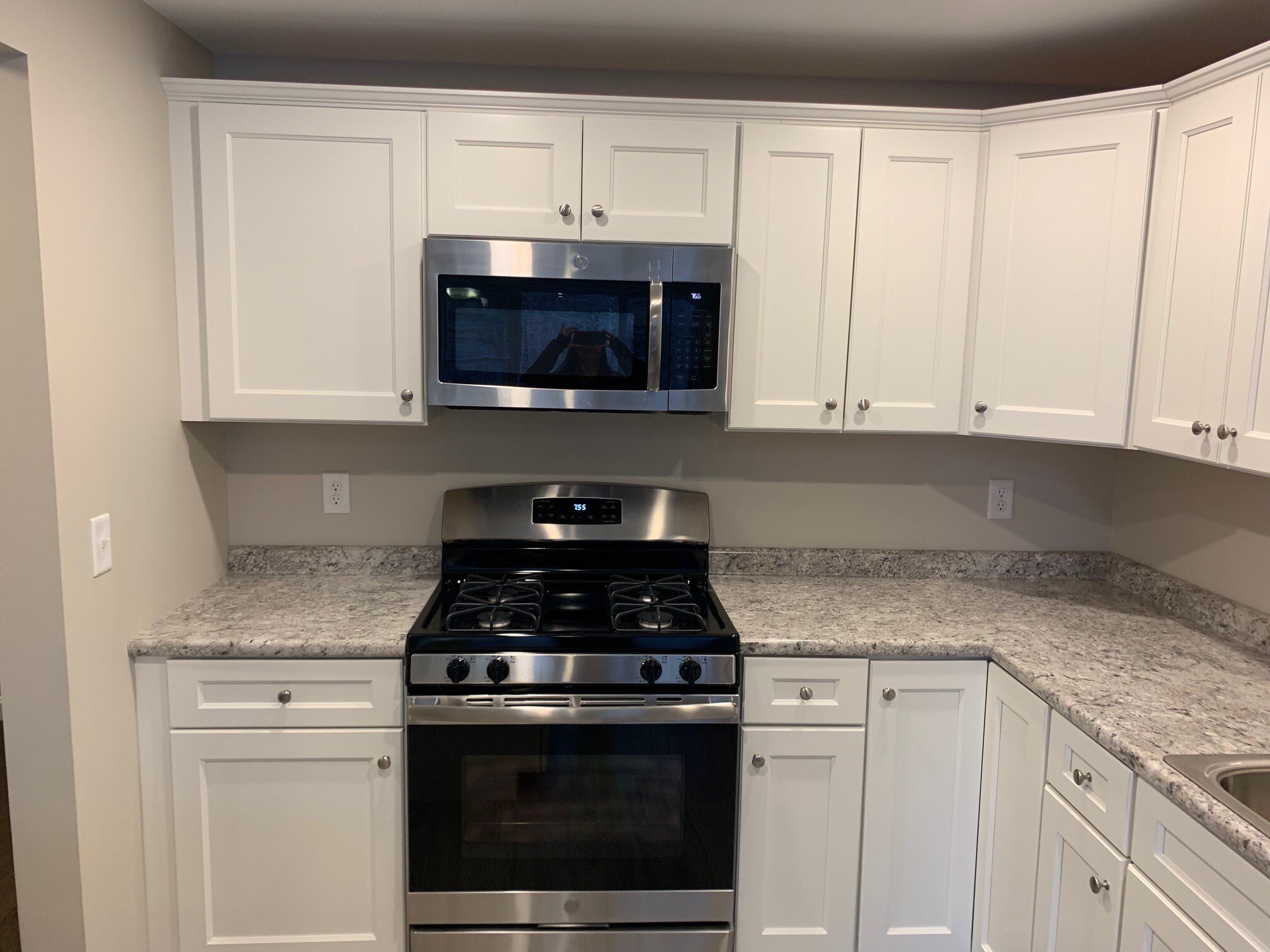 Building Photo - 9 Cascade Rd