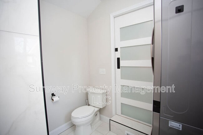 Building Photo - 200 Chestnut St