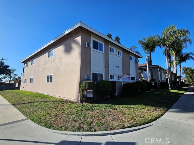 Building Photo - 1381 Burwood St