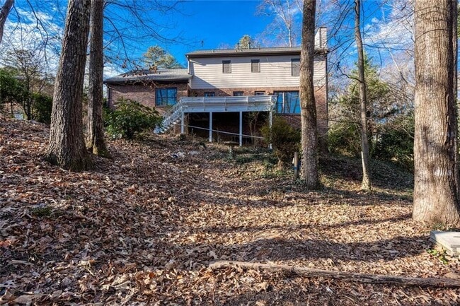Building Photo - 1049 Seven Springs Cir NE