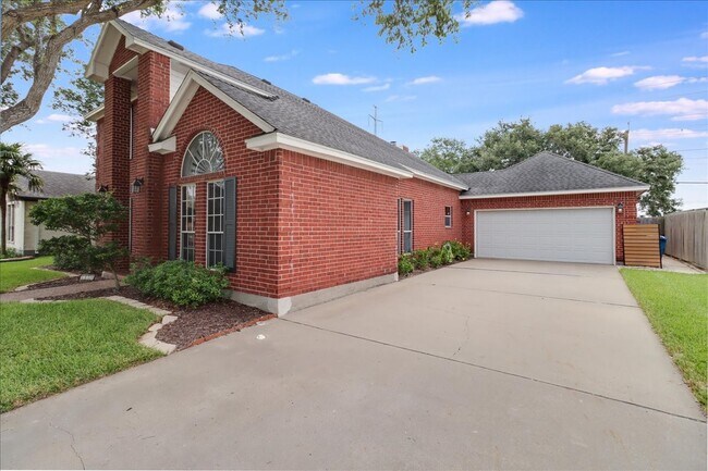 Building Photo - 8114 Etienne Dr