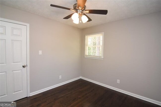 Building Photo - 86 Regency Way SE