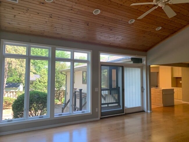 Building Photo - Beautiful 3 Bedroom Home in Middleton