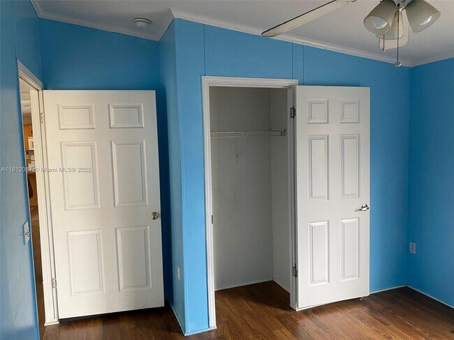 Building Photo - 11837 Watergate Cir