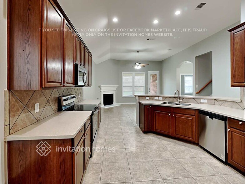 Building Photo - 5505 Millers Creek Dr