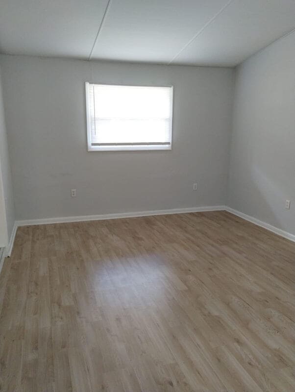 Building Photo - 893 Westgate Dr