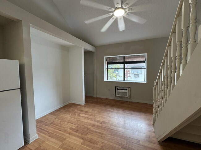 Building Photo - 1260 E 113th Ave