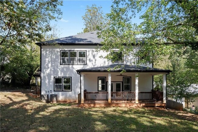 Building Photo - 1331 Diamond Ave SE