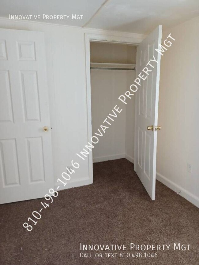 Building Photo - 1097 Bridge St