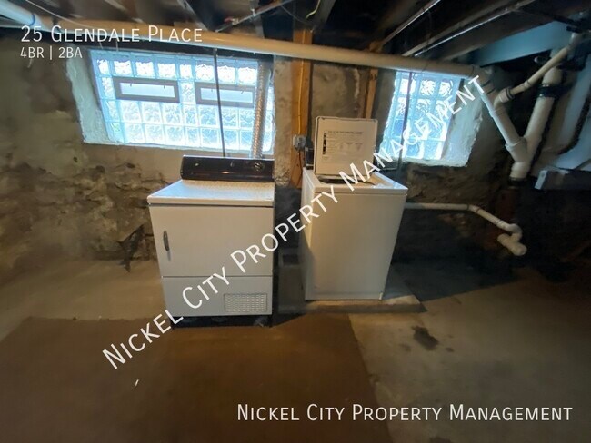 Building Photo - Beautiful 4 bedroom + Office Victorian Sty...