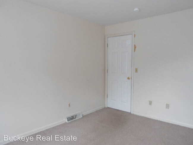 Building Photo - 106 E Lane Ave