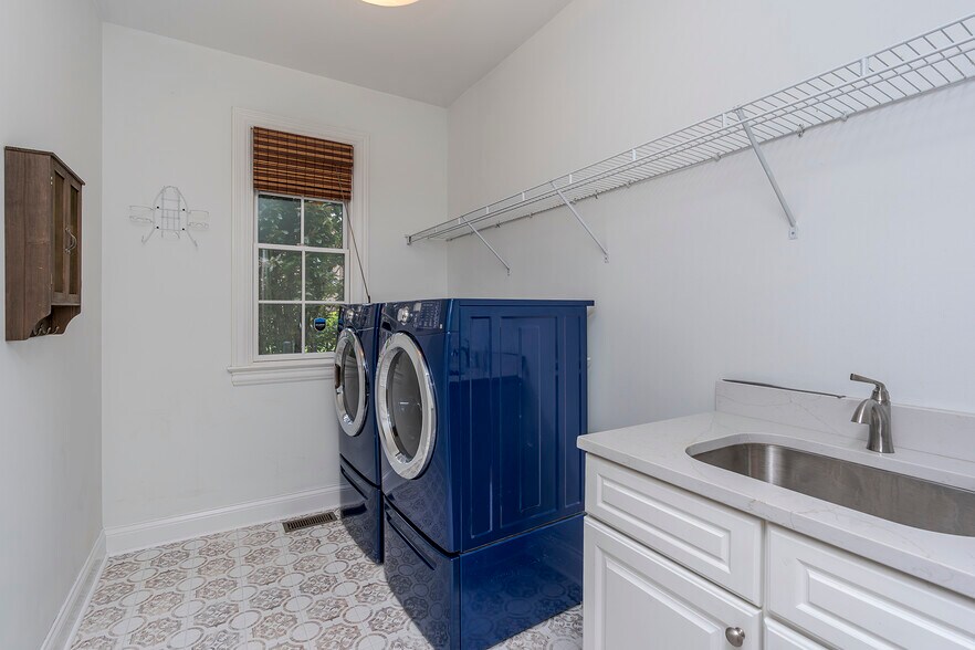 Building Photo - 2409 San Milano Pl