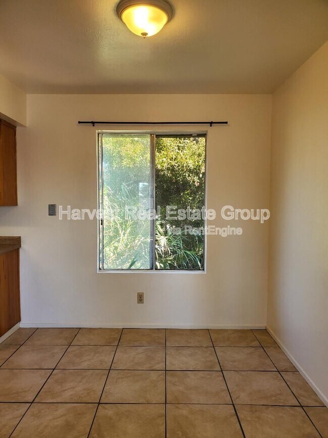 Building Photo - 2155 51st Ave