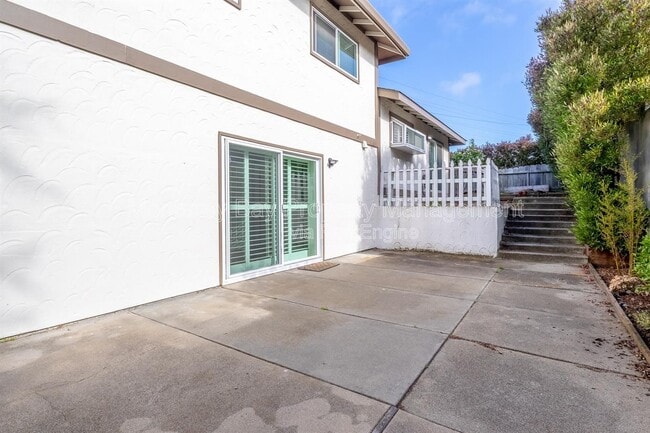 Building Photo - 1137 Mescal St