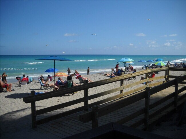Building Photo - 3801 S Ocean Dr