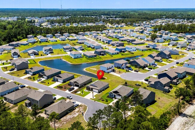 Building Photo - 3927 Nandina Ct