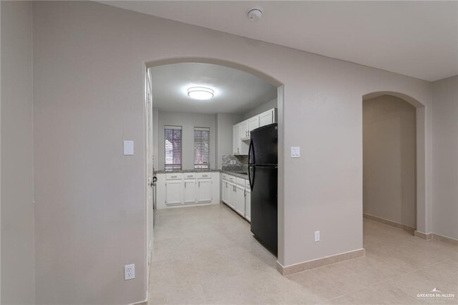 Building Photo - 2717 N 40th St