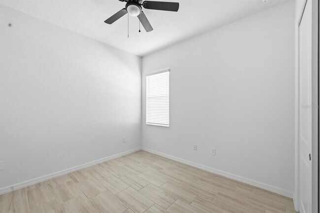 Building Photo - 5543 Lightning Whelk Ln