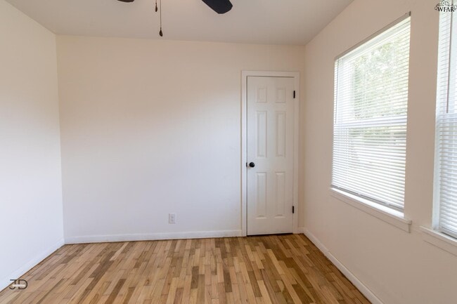 Building Photo - 1624 Sunnyside Ln
