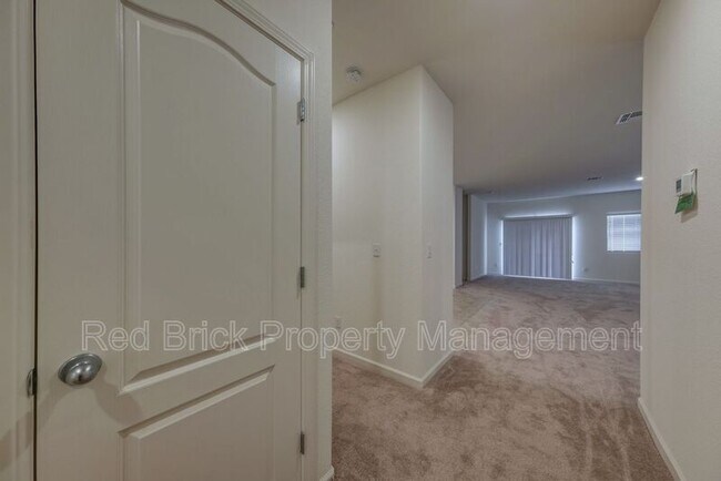 Building Photo - 4273 Theresa Ln