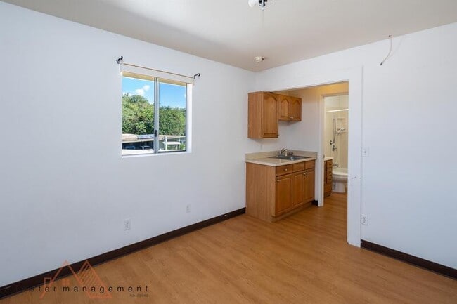 Building Photo - 94-525 Awamoi Street