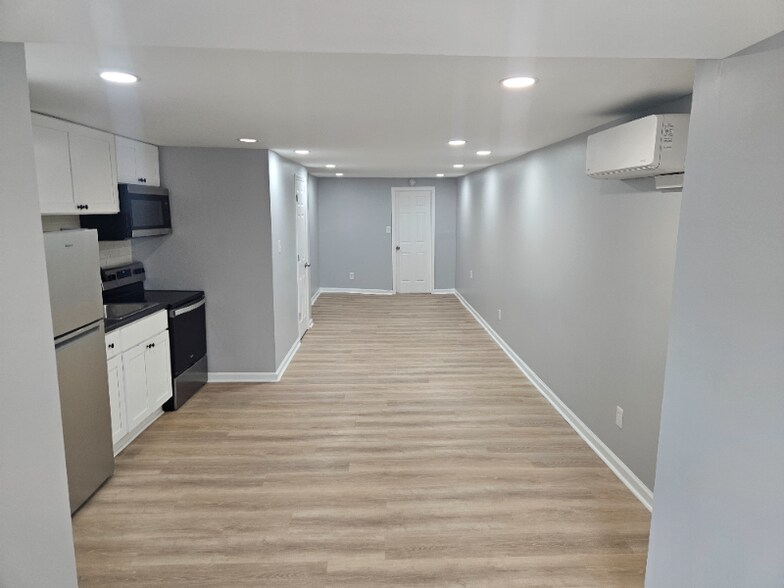 Building Photo - 115 W Chew Ave