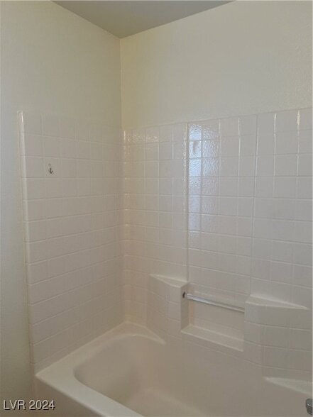 Building Photo - 5858 Sierra Medina Ave