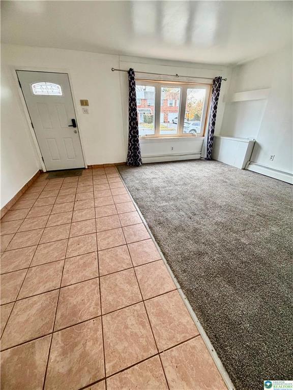 Building Photo - 689 W Brookdale St