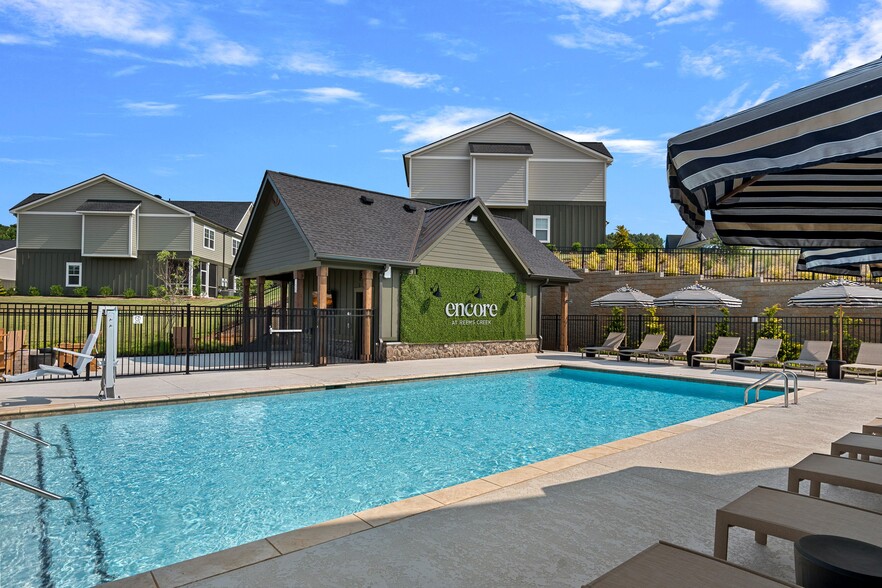 Building Photo - Encore at Reems Creek