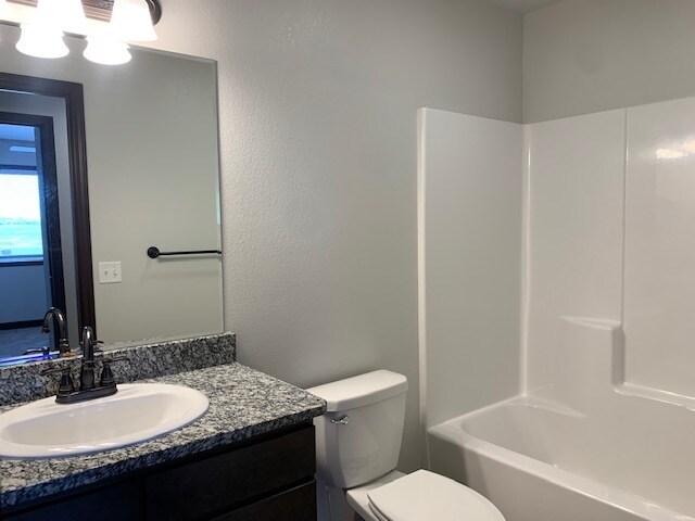 Building Photo - 528 Bull Run Dr