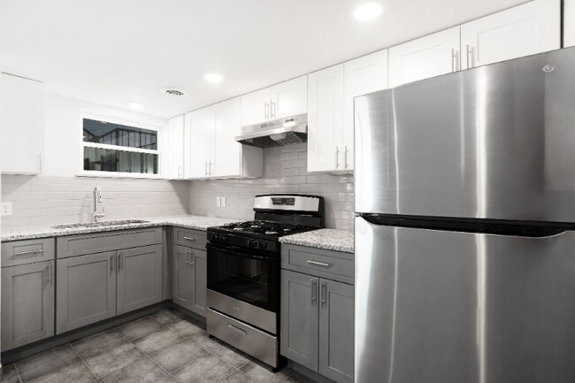 Building Photo - 2515 Clara Ln