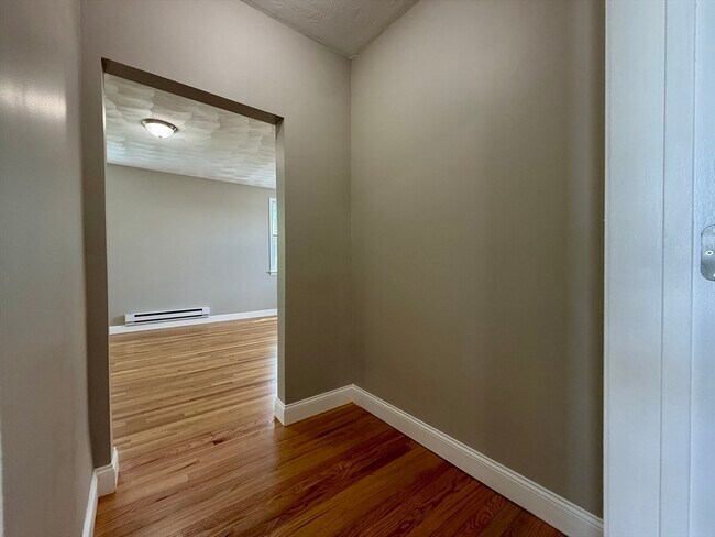 Building Photo - 630 Metropolitan Ave