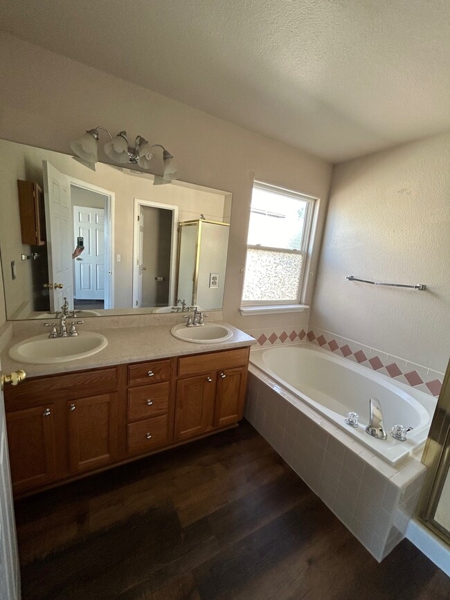 Building Photo - 4715 Canyon Wren Ln