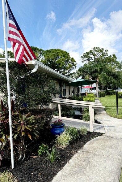 Building Photo - Blossom Corners Apartments