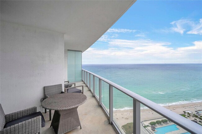 Building Photo - 4111 S Ocean Dr