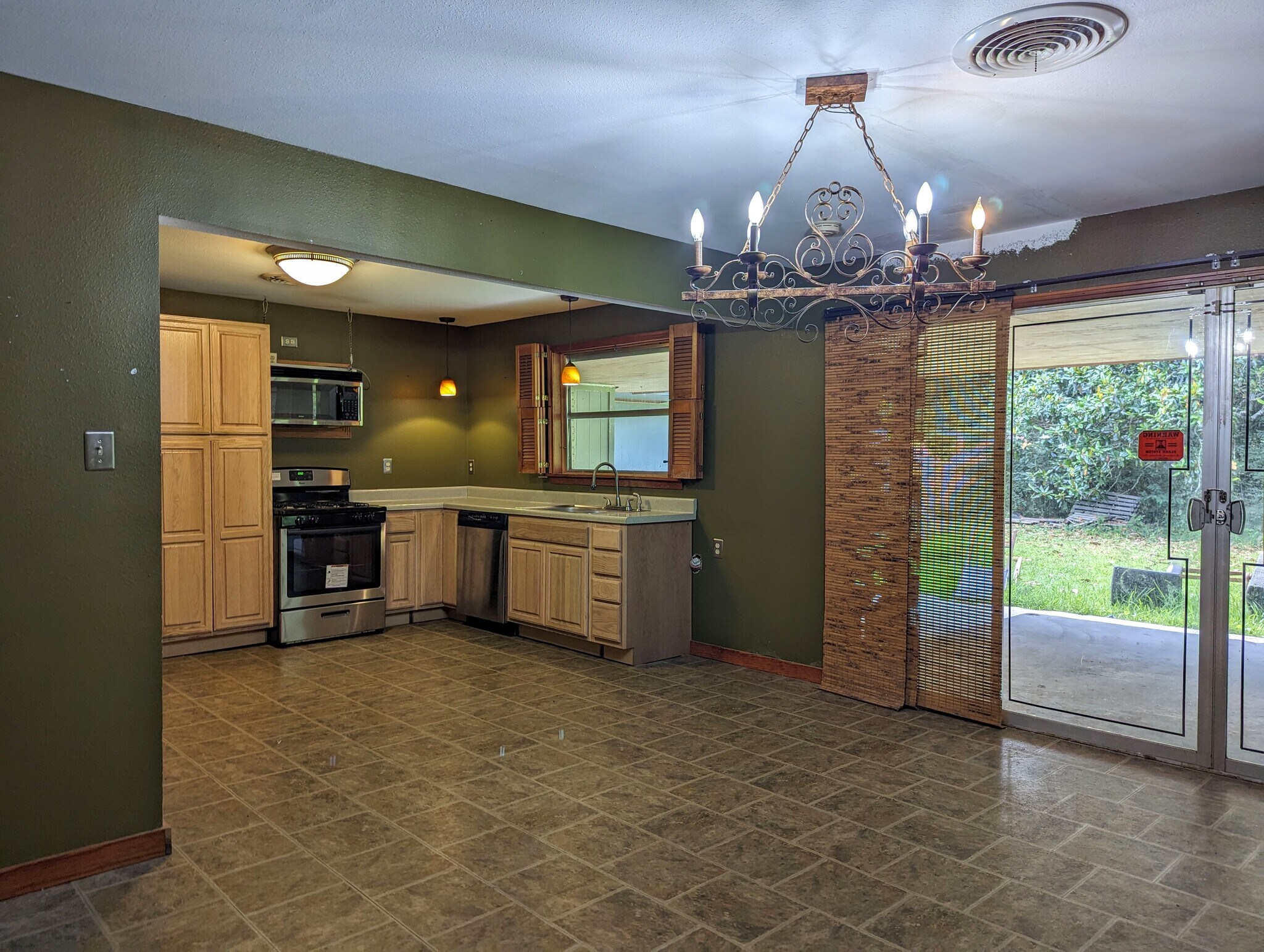 Building Photo - 917 Fremaux Ave